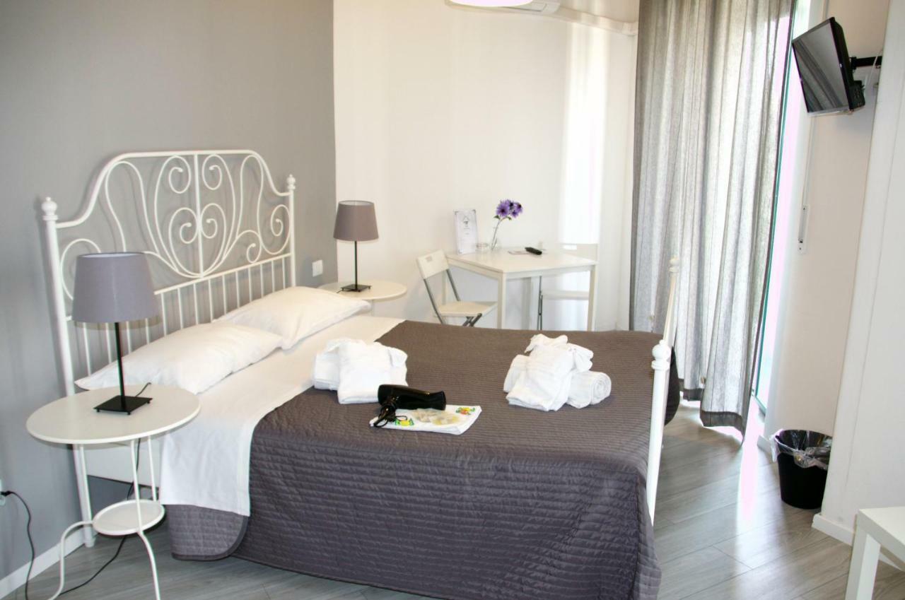Del Toscano Home คาตาเนีย ภายนอก รูปภาพ
