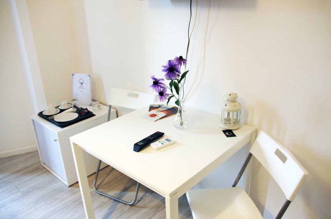 Del Toscano Home คาตาเนีย ภายนอก รูปภาพ